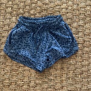 Athleta Blue Patterned Shorts size xs